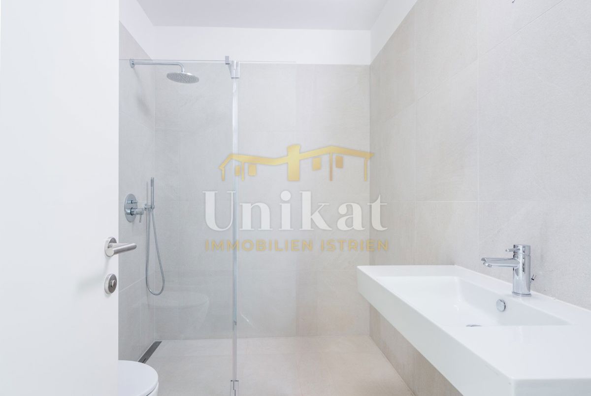 Čudovita nova vila z bazenom in savno, 303 m2 - ključ v roke